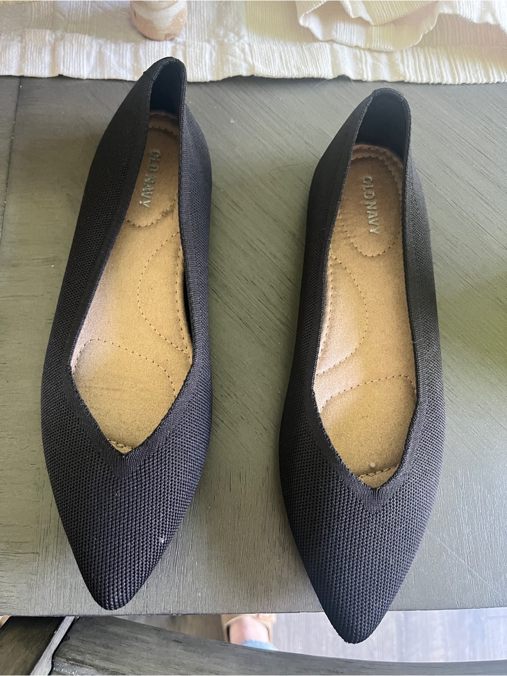 Old Navy Black Pointed Knit Flats